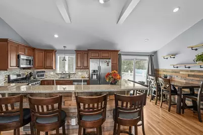 1706 Brayton Point Rd, Somerset, MA 02726 - Photo 4