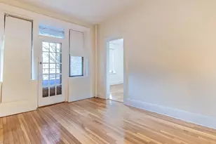 25 Mt Hood Rd, Boston, MA 02135 - Photo 4