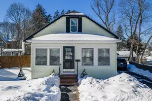 10 Jefferson Ave, Taunton, MA 02780 - Photo 2