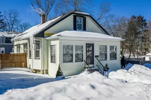 10 Jefferson Ave, Taunton, MA 02780 - Photo 1