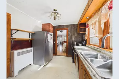 10 Jefferson Ave, Taunton, MA 02780 - Photo 14