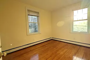 18 Roberts St, Brookline, MA 02445 - Photo 8