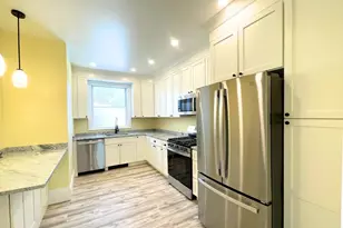 12 Briggs St, Salem, MA 01970 - Photo 10