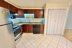 21 Central Ave, Everett, MA 02149 - Photo 4