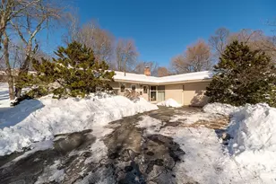 4 Curwen Rd, Peabody, MA 01960 - Photo 2