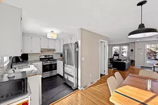 551 Hildreth St, Dracut, MA 01826 - Photo 10