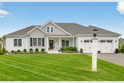 10 Shagbark Cir, Mattapoisett, MA 02739 - Photo 1