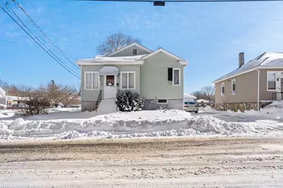 677 Oak Grove Ave, Fall River, MA 02720 - Photo 2