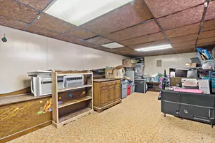 677 Oak Grove Ave, Fall River, MA 02720 - Photo 22