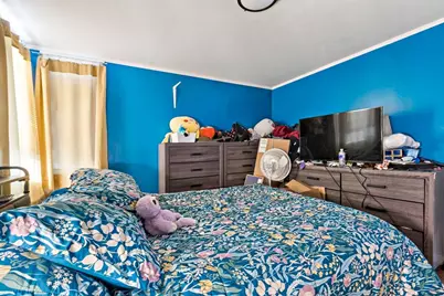 677 Oak Grove Ave, Fall River, MA 02720 - Photo 12