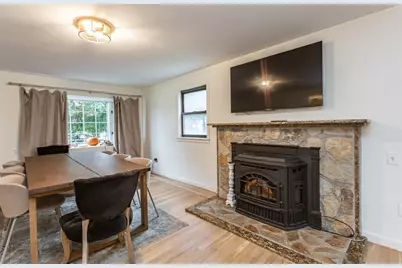 209 Jarry St, New Bedford, MA 02745 - Photo 16