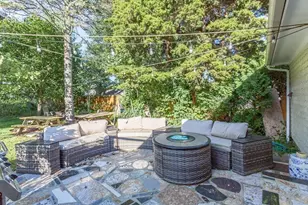 209 Jarry St, New Bedford, MA 02745 - Photo 6