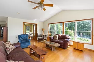 21 Old County Rd, Southampton, MA 01073 - Photo 8