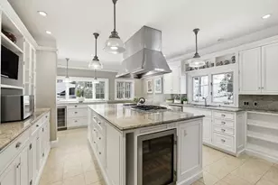 43 Druce St, Brookline, MA 02445 - Photo 8