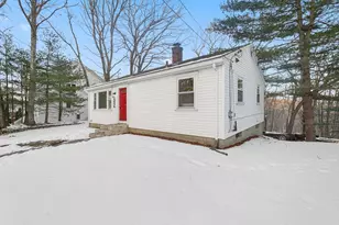 22 Outlook Dr, Worcester, MA 01602 - Photo 2