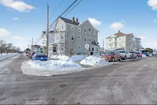 464 Birch St, Fall River, MA 02724 - Photo 4