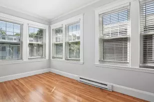 91 Verndale St, Brookline, MA 02446 - Photo 14