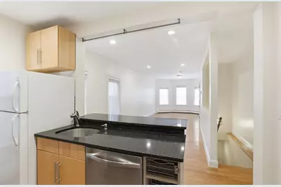 13 Howard St #1, Cambridge, MA 02139 - Photo 4