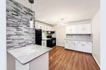 6 Venice St #B3, Danvers, MA 01923 - Photo 2