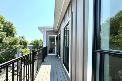 165 Everett St #7, Boston, MA 02128 - Photo 24