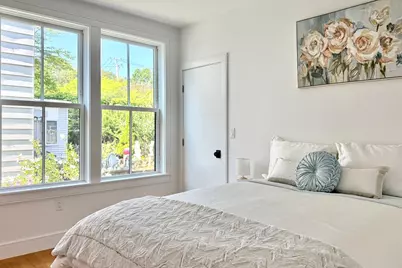 165 Everett St #7, Boston, MA 02128 - Photo 2