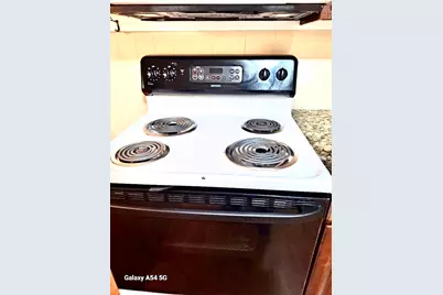 226 Winthrop St #3, Taunton, MA 02780 - Photo 2