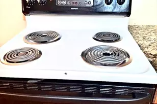 226 Winthrop St, Taunton, MA 02780 - Photo 2