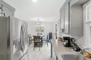 26 Wakefield Ave, Webster, MA 01570 - Photo 14