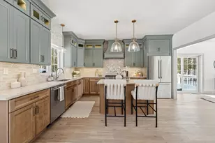 27 Coleman Ave, Attleboro, MA 02703 - Photo 2