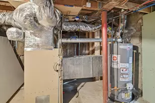 238 E Main St, Chicopee, MA 01020 - Photo 30