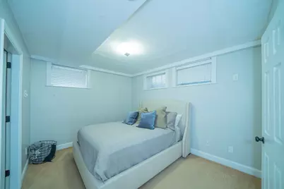 642 Centre St, Newton, MA 02458 - Photo 32