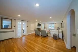642 Centre St, Newton, MA 02458 - Photo 6