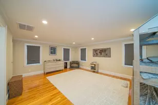 642 Centre St, Newton, MA 02458 - Photo 28