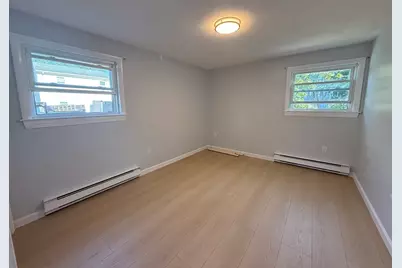 100 Central St #4, Waltham, MA 02453 - Photo 6