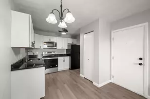 22 Irving St, Everett, MA 02149 - Photo 12