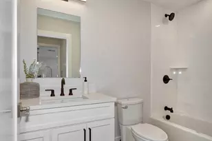 62 Foundry St, Wakefield, MA 01880 - Photo 8