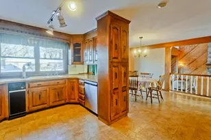 119 Oakridge St, Chicopee, MA 01020 - Photo 18