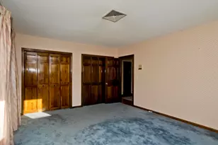 119 Oakridge St, Chicopee, MA 01020 - Photo 36