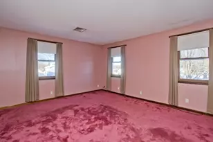 119 Oakridge St, Chicopee, MA 01020 - Photo 34