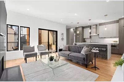 160 W 7th St #4, Boston, MA 02127 - Photo 4