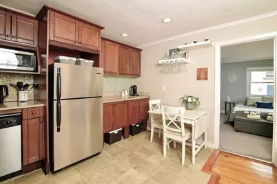 206 Bunker Hill St #3, Boston, MA 02129 - Photo 6