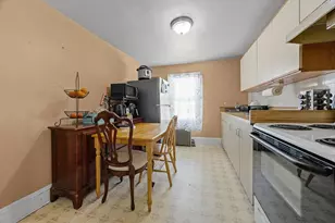 320-322 Old Bedford Rd, Westport, MA 02790 - Photo 6