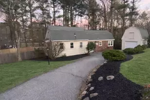 70 Bardin St, Hanover, MA 02339 - Photo 2