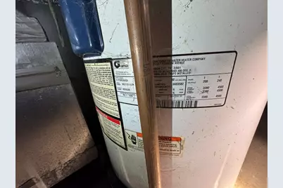 131 College St, Springfield, MA 01109 - Photo 34