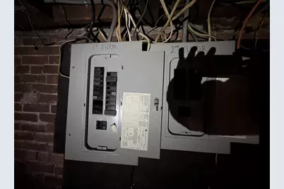 131 College St, Springfield, MA 01109 - Photo 36