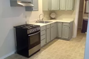 57 Lilly St, Northampton, MA 01062 - Photo 2