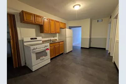 1447 Dwight St #1L, Holyoke, MA 01040 - Photo 2