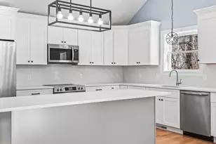 23 Orrison St, Worcester, MA 01609 - Photo 6