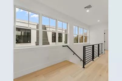 327 Alewife Brook Pkwy #B, Somerville, MA 02144 - Photo 18