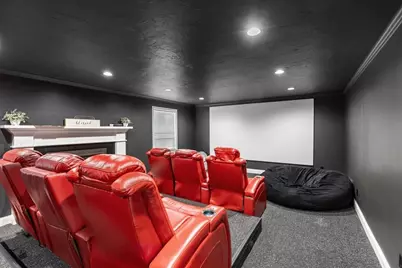 62 Hawkins Ln, Marlborough, MA 01752 - Photo 20